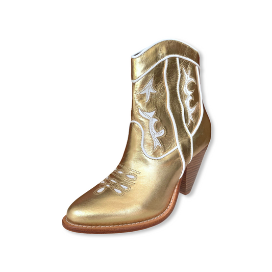 Pre-order:Lotus rock boots