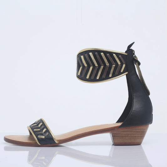 Pre-order Farah Arrows 3cm - Black