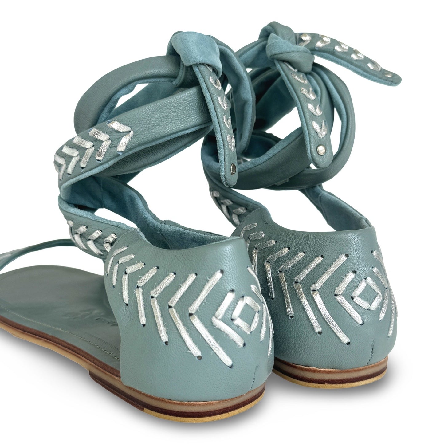 Arrows Flat Sandal - slate/silver