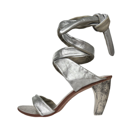 The Horn Heel-silver